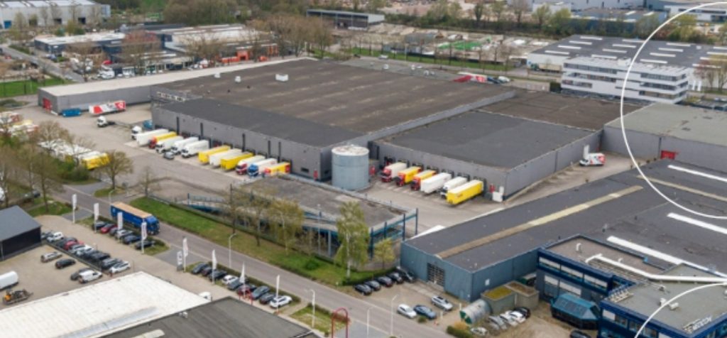Distribution warehouse in Doetinchem surrounded by transport infrastructure - RENEW Real Estate Project