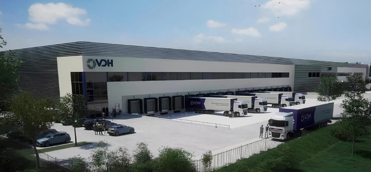 Construction site for new logistics development in Ridderkerk - RENEW Real Estate Project